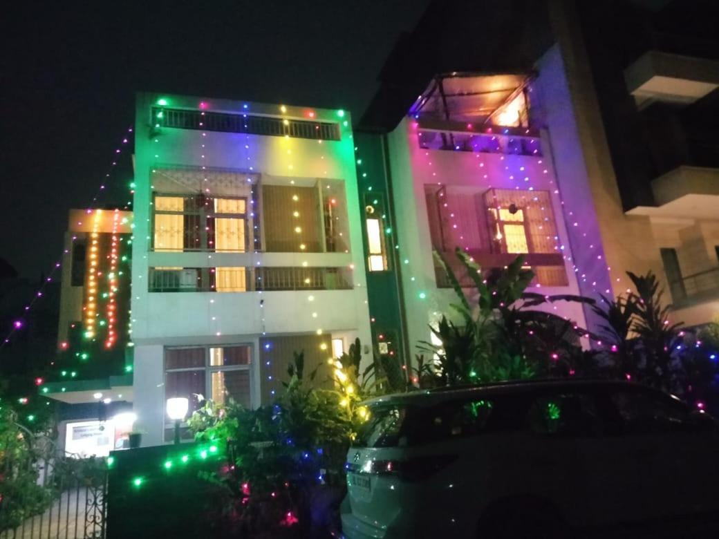 Maplewood Guest House, Neeti Bagh, New Delhiit is a Boutiqu Guest House - room 8 Extérieur photo