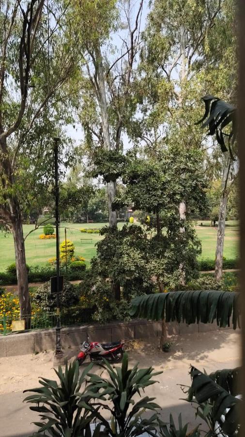 Maplewood Guest House, Neeti Bagh, New Delhiit is a Boutiqu Guest House - room 8 Extérieur photo