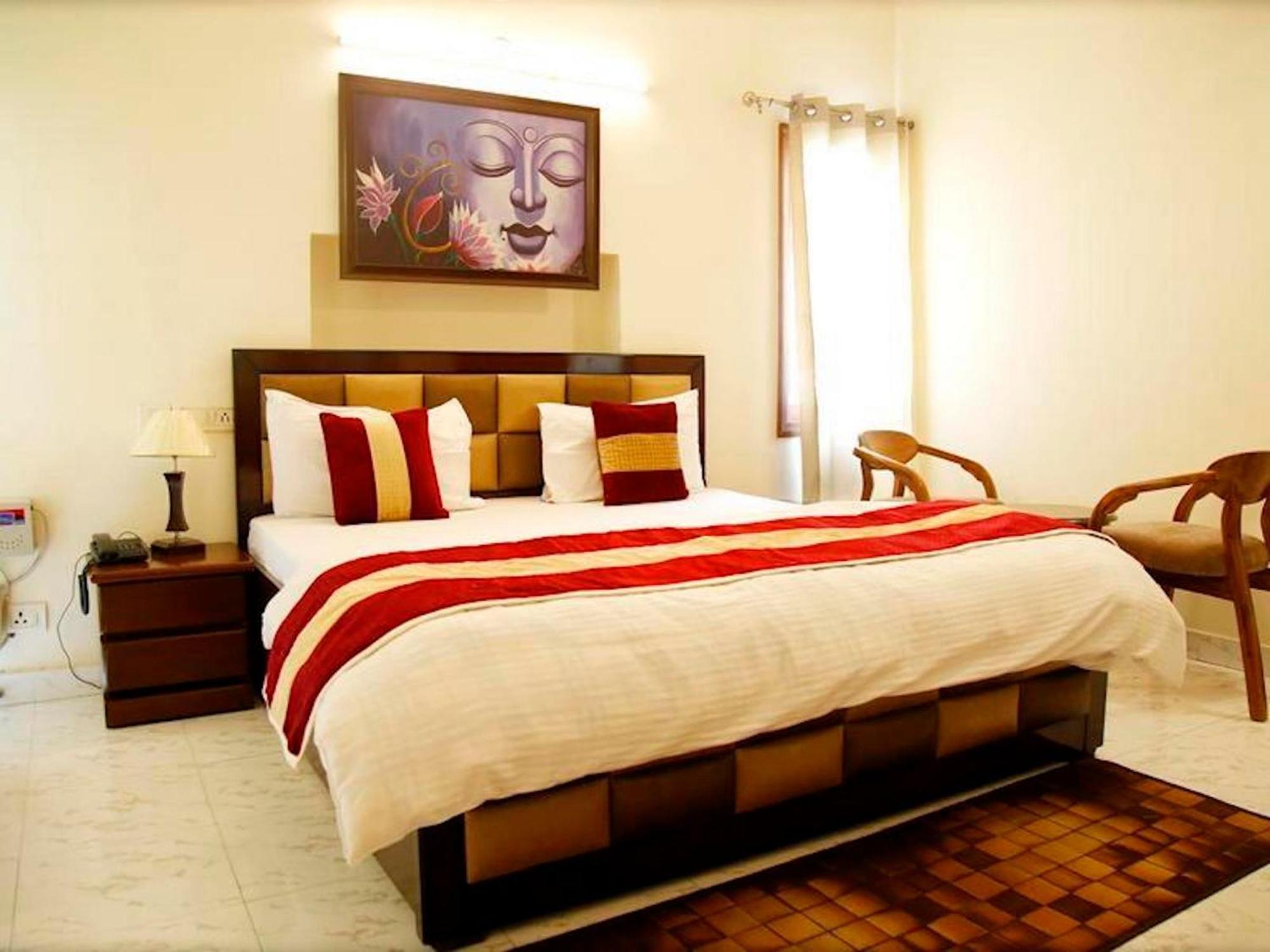 Maplewood Guest House, Neeti Bagh, New Delhiit is a Boutiqu Guest House - room 8 Extérieur photo