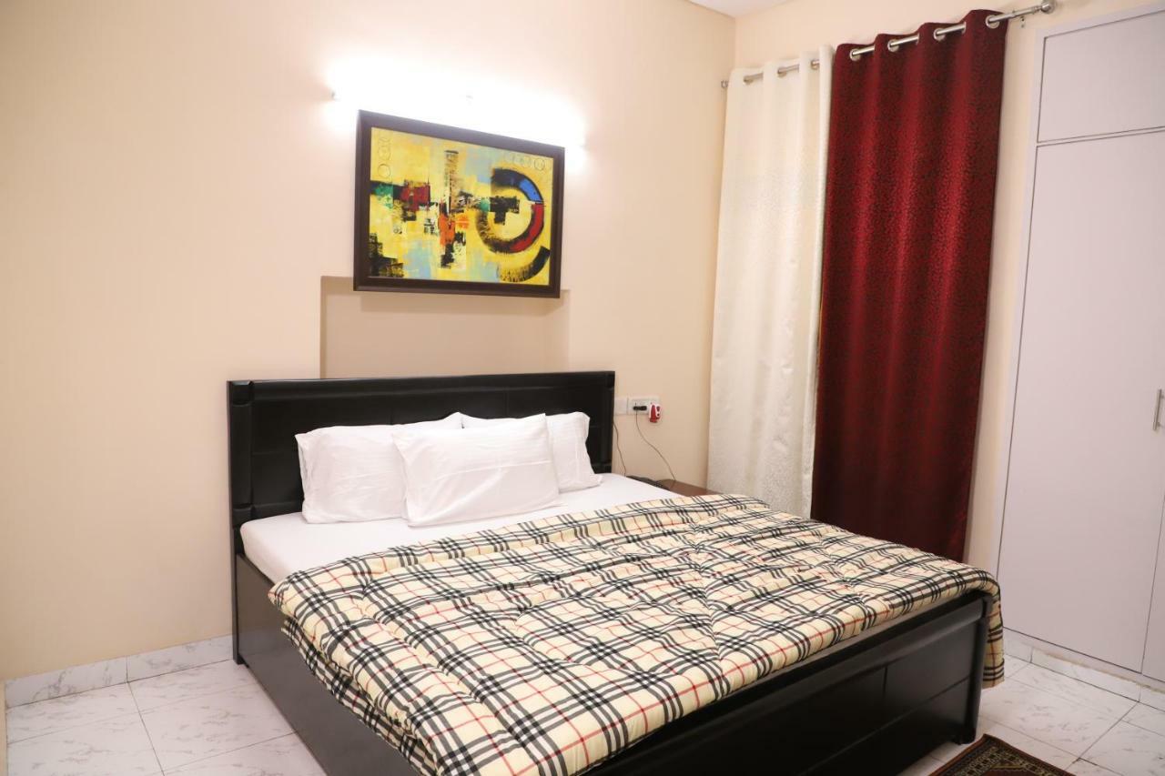 Maplewood Guest House, Neeti Bagh, New Delhiit is a Boutiqu Guest House - room 8 Extérieur photo