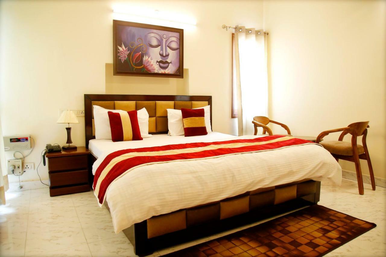 Maplewood Guest House, Neeti Bagh, New Delhiit is a Boutiqu Guest House - room 8 Extérieur photo