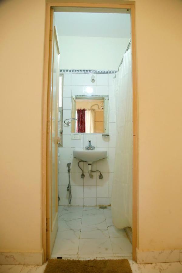 Maplewood Guest House, Neeti Bagh, New Delhiit is a Boutiqu Guest House - room 8 Extérieur photo