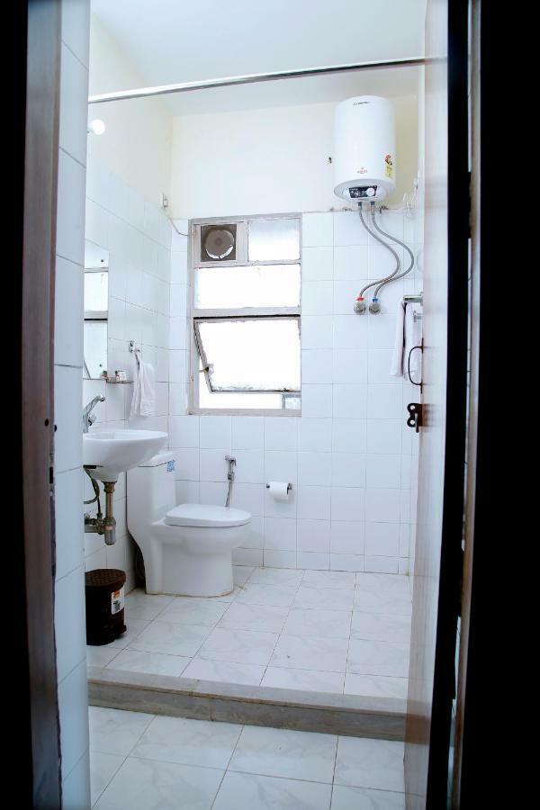Maplewood Guest House, Neeti Bagh, New Delhiit is a Boutiqu Guest House - room 8 Extérieur photo