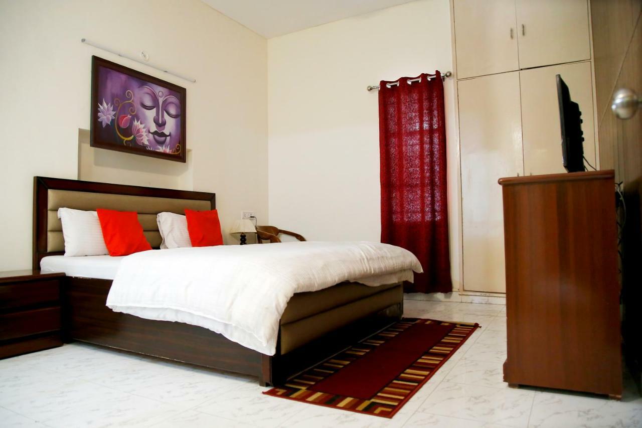 Maplewood Guest House, Neeti Bagh, New Delhiit is a Boutiqu Guest House - room 8 Extérieur photo