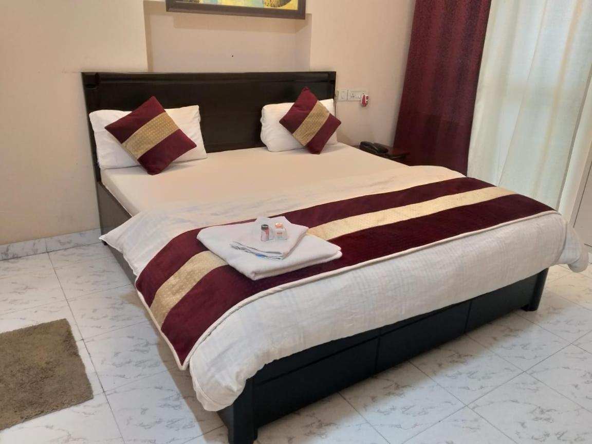 Maplewood Guest House, Neeti Bagh, New Delhiit is a Boutiqu Guest House - room 8 Extérieur photo